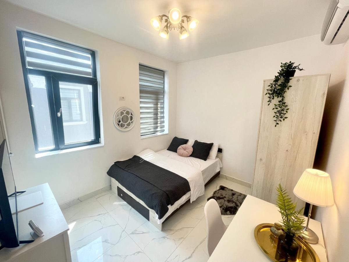 Cozy Central Studio Near Park Bucarest Exterior foto