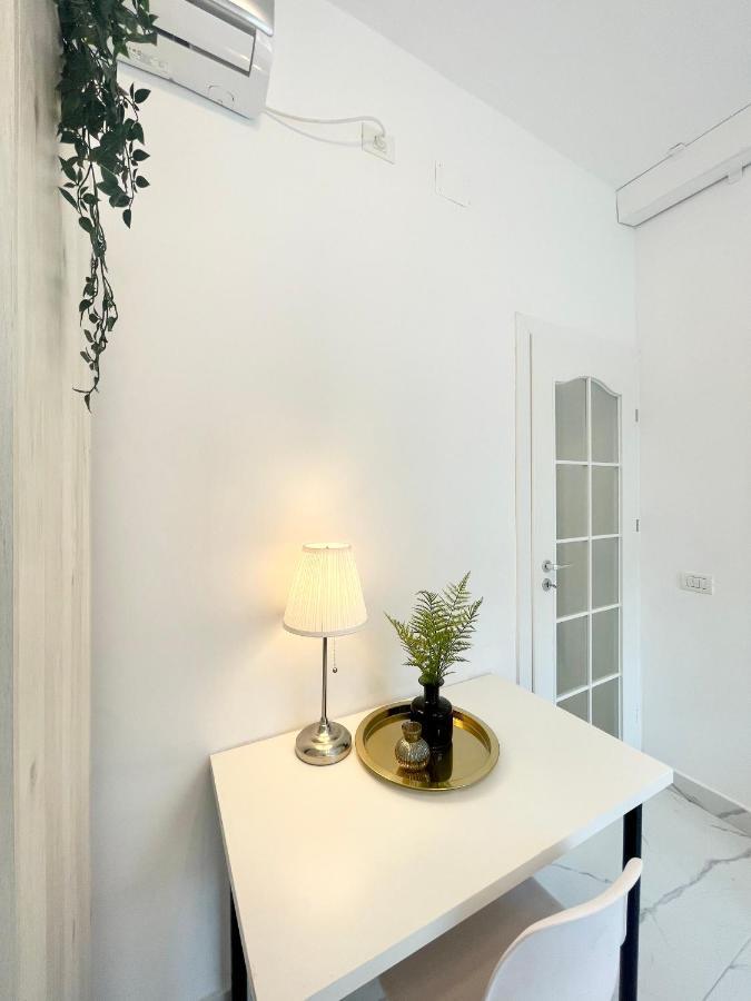Cozy Central Studio Near Park Bucarest Exterior foto