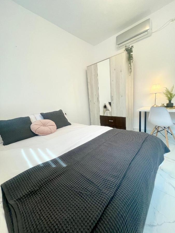 Cozy Central Studio Near Park Bucarest Exterior foto