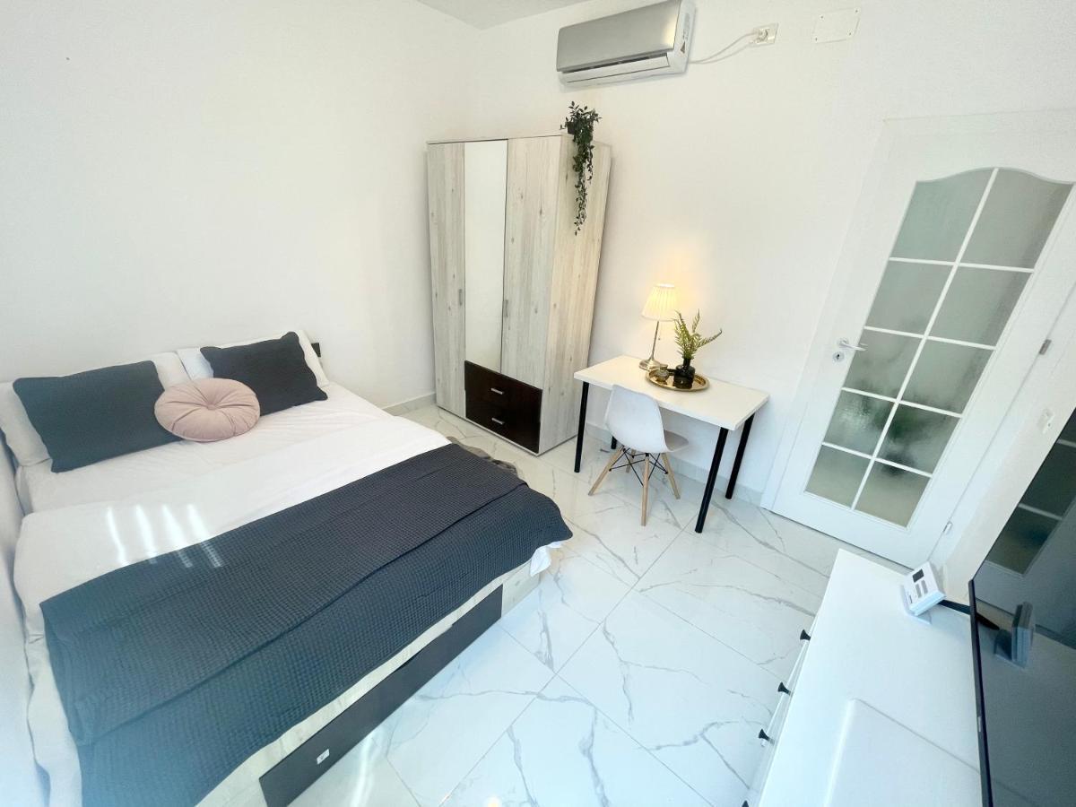 Cozy Central Studio Near Park Bucarest Exterior foto